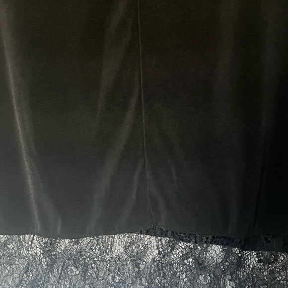 Catherine black top with lace bottom - Picture 5 of 5